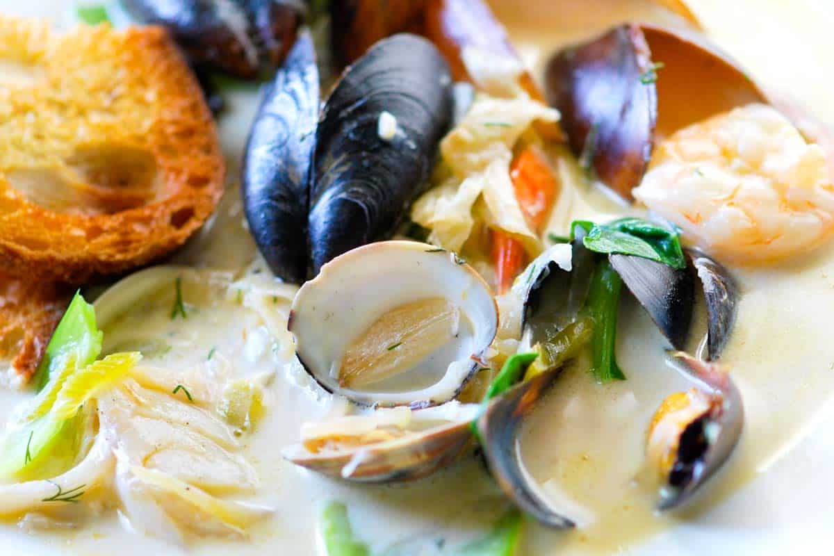 Seafood Stew with White Wine, Garlic and Fennel White Wine Seafood Stew with Fennel