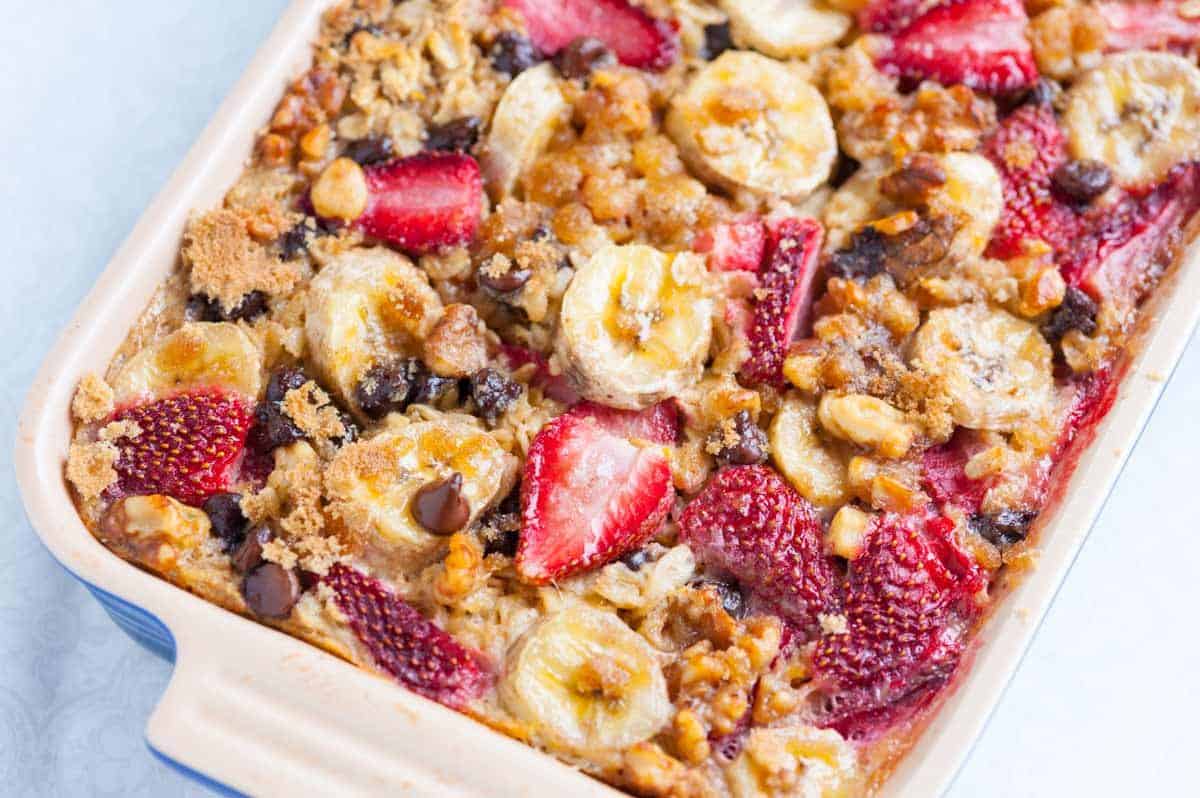 Strawberry Banana Baked Oatmeal