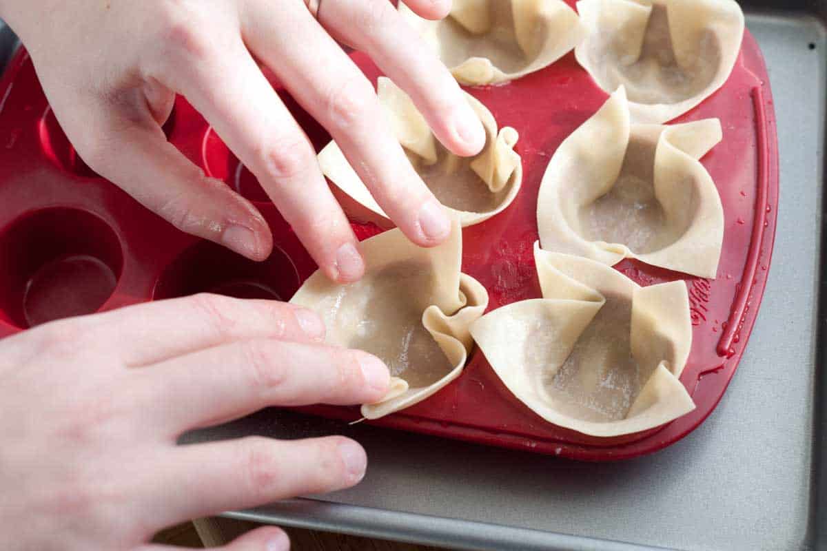 How to Make Chili Lime Shrimp Cups: Baking wonton cups.