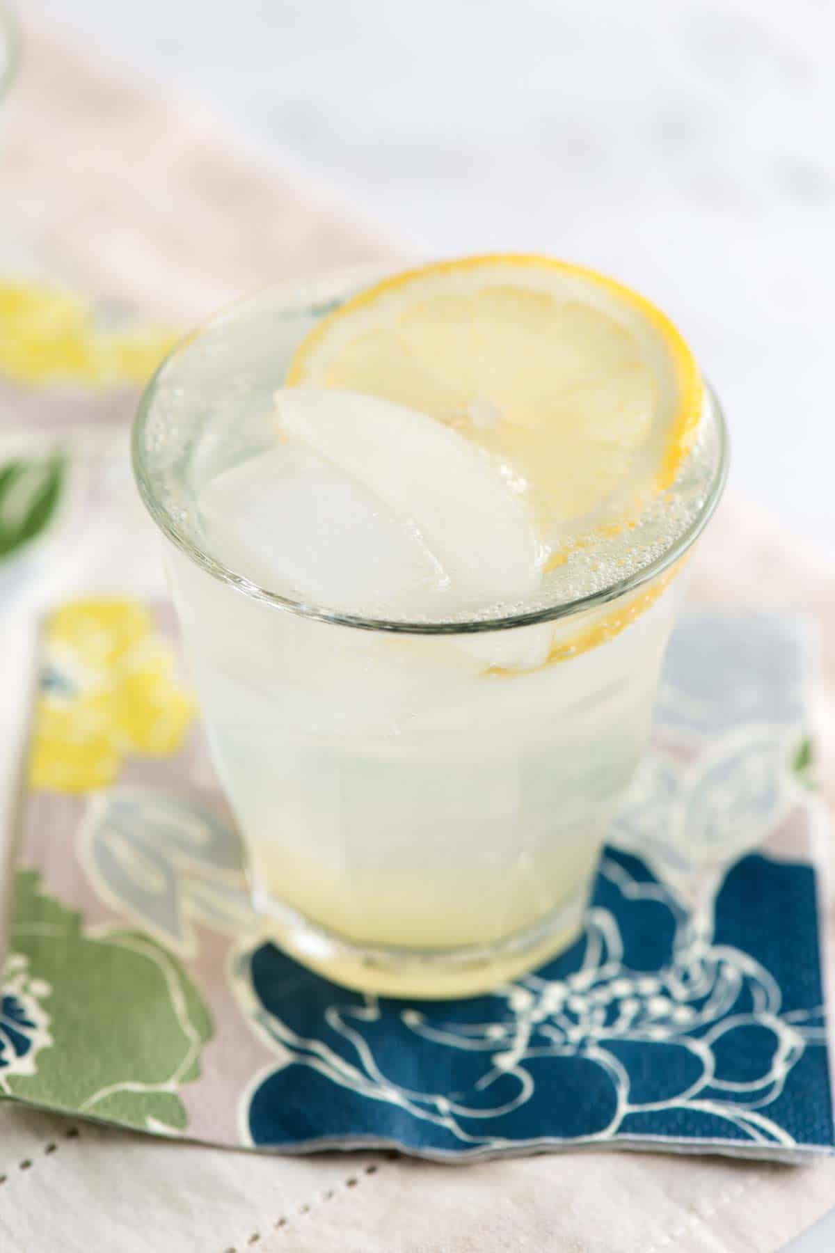 You can’t go wrong with this classic gin fizz cocktail recipe. It’s uncomplicated, fresh, light, and timeless. Gin fizz cocktail