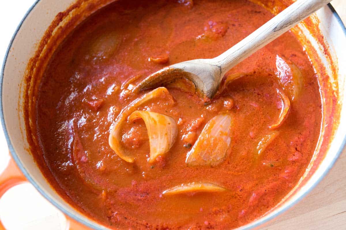 Simmering tomato soup