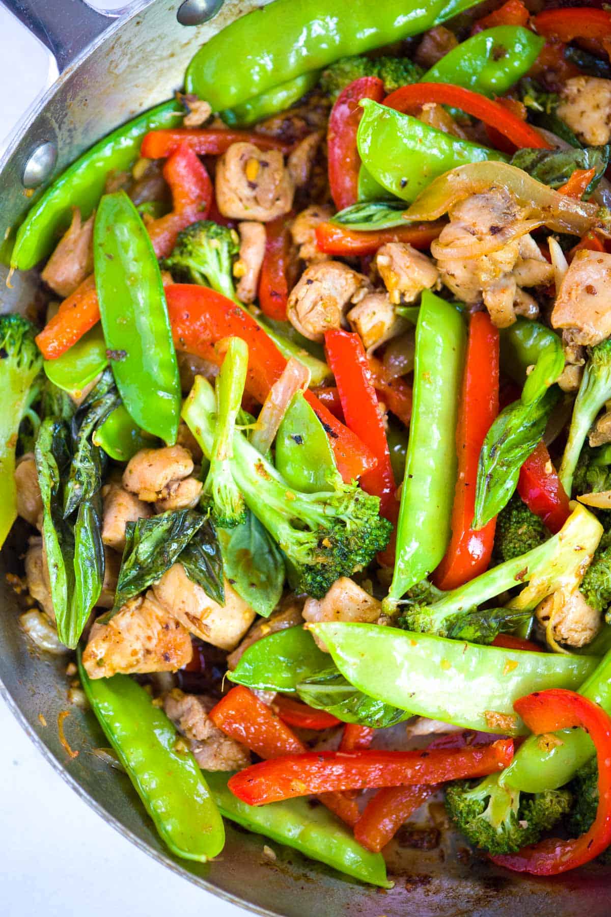 Chicken stir fry with vegetables