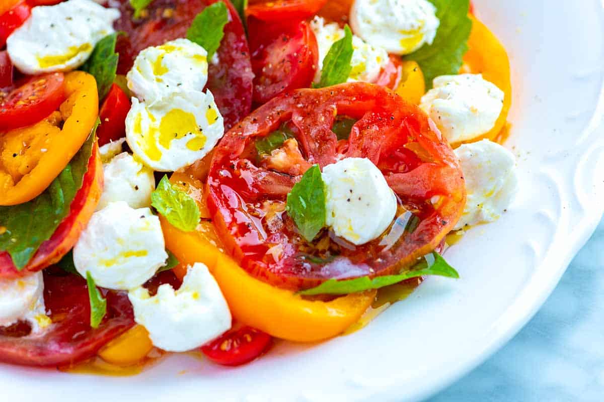 Easy Caprese Salad