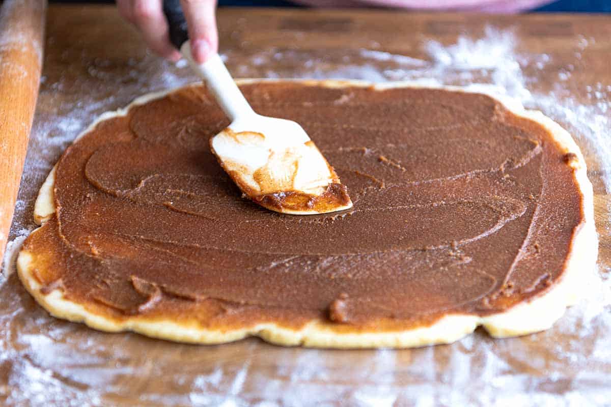 Adding the cinnamon filling