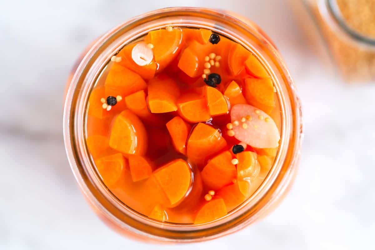 Quick Pickled Carrots