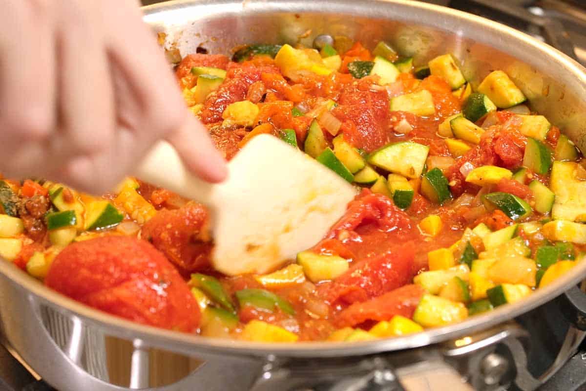 Making the veggie sauce for the pasta