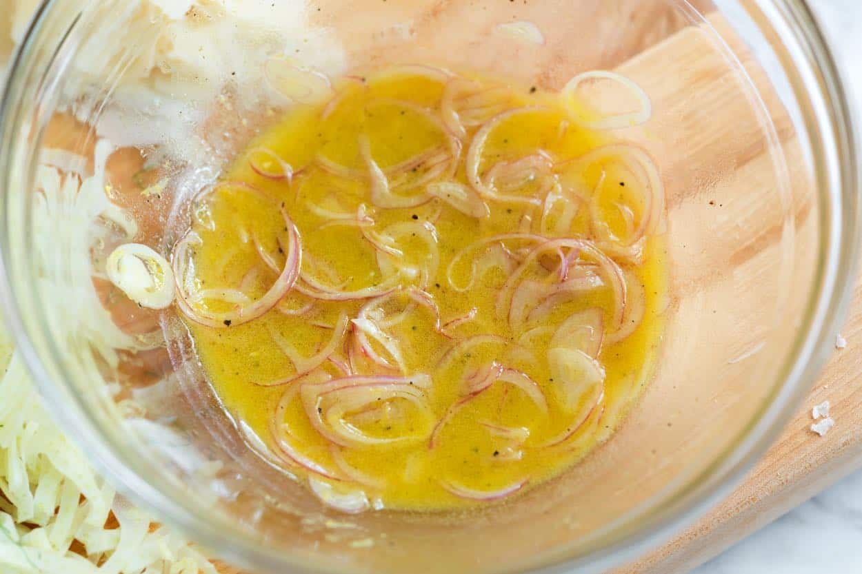 Fennel salad dressing with lemon and shallot