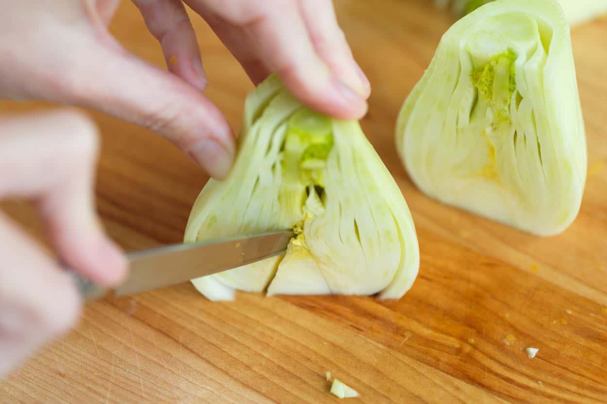 Removing the core from fennel bulbs